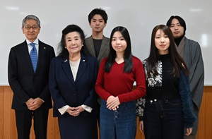 DSC_7113_trim_w300px