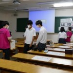 実験装置にも触れてみられい