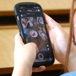 どこでもスマホ、いつでもスマホ