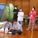 真剣なまなざし、ビンゴゲーム。