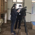 メディア対応の村上先生