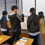 「エイムズノ部屋」で錯視体験
