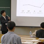 心理検査の結果の見方、説明中