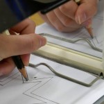 鏡の中の世界と現実のギャップ