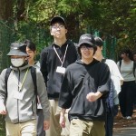 舗装路の下りは足取りも軽く！