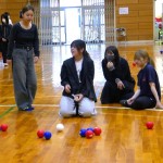 B021 そんなに近くじゃ邪魔でしょ!!