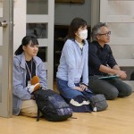 体育館シューズ履くかどうかで　悩んでいたら、先生が隣に･･･